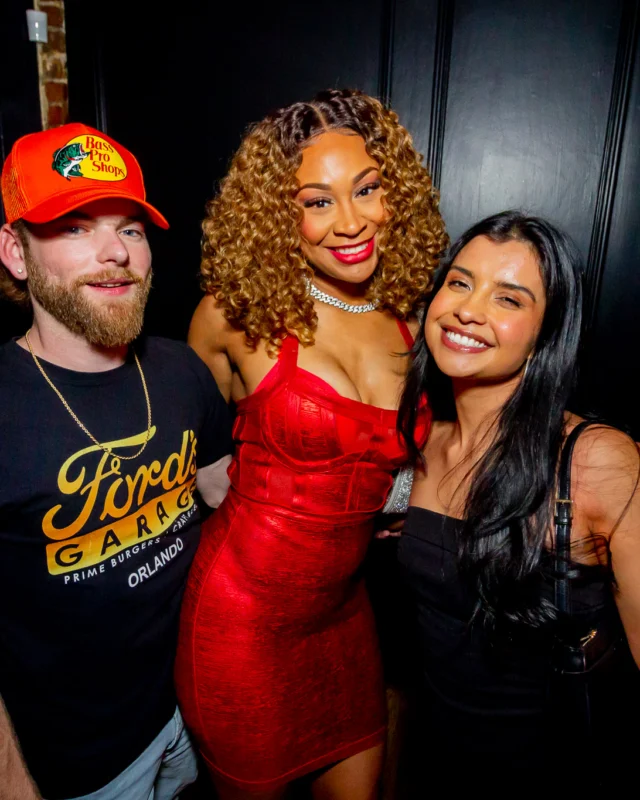 Hot Mess dance pop party - November 2025 - Skalaka was the DJ - Photo by @hellacurious