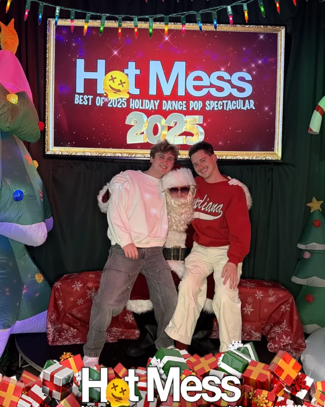 Hot Mess Best of 2025 Holiday Dance Pop Spectacular Santa Photos! Photo by The Grumpy Elf. LORE - December 6, 2025.