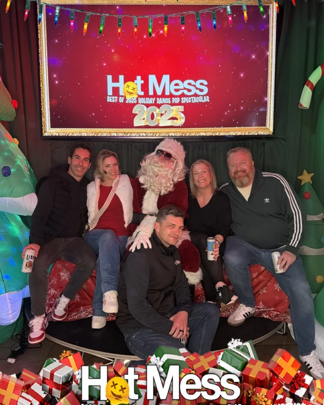Hot Mess Best of 2025 Holiday Dance Pop Spectacular Santa Photos! Photo by The Grumpy Elf. LORE - December 6, 2025.