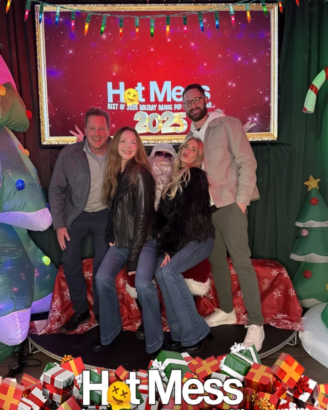 Hot Mess Best of 2025 Holiday Dance Pop Spectacular Santa Photos! Photo by The Grumpy Elf. LORE - December 6, 2025.