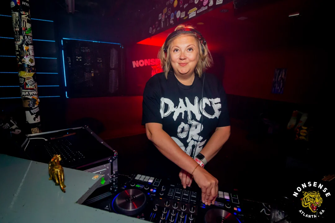 Hot Mess Dance Party on Ponce - January 2026 @ 404.EXE. Kimber + Tom Bruno were the DJs. Photo by @Hellacurious.