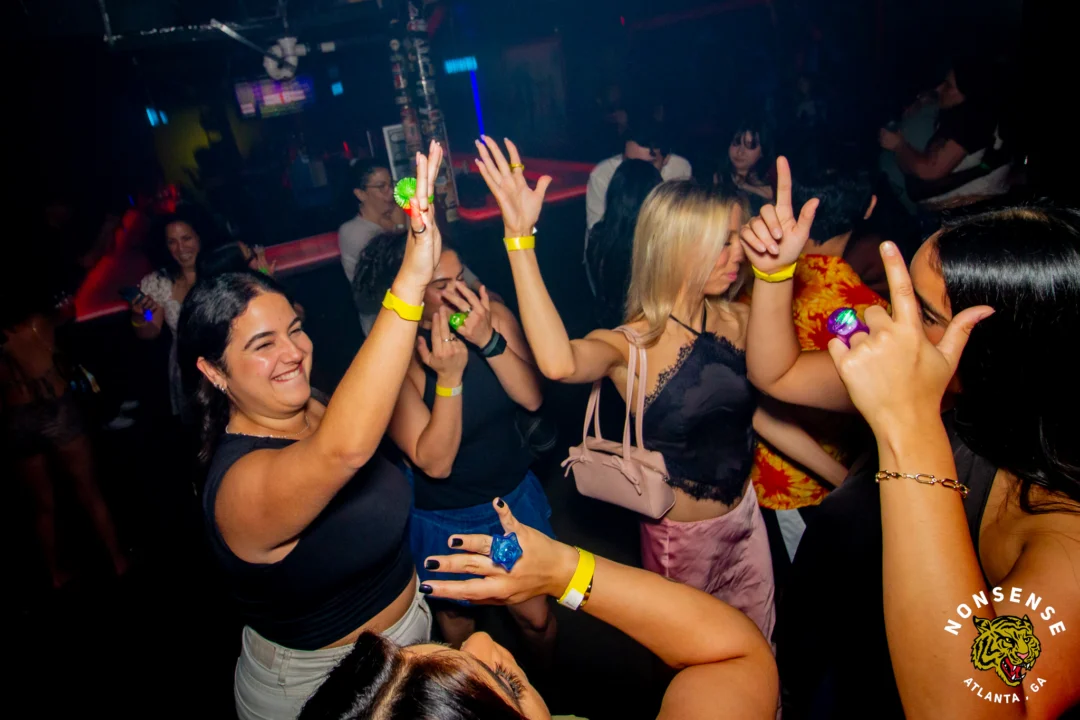 HOT MESS : DANCE + POP - June 2026 - Kimber was the DJ - Pics by @hellacurious